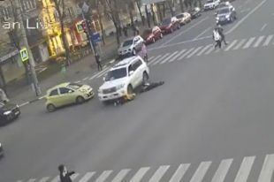 Водитель, сбивший детей на переходе, был под наркотиками, - прокуратура.