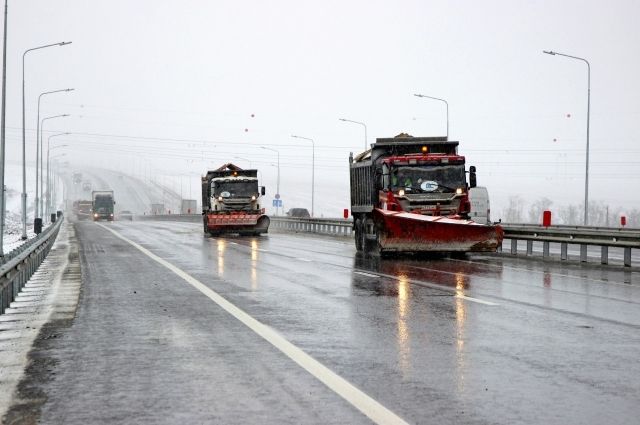 114 единиц спецтехники расчищают дороги Владимирской области от снега