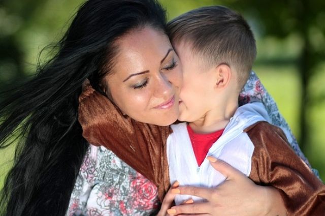 В Оренбурге суд оставил десятилетнего ребенка проживать с матерью. 