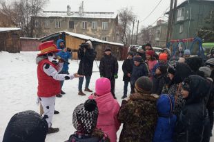 Методику благоустройства дворов освоили жители Заельцовского района.