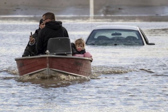 Наводнения в Канаде и США: есть погибшая и пропавшие без вести.