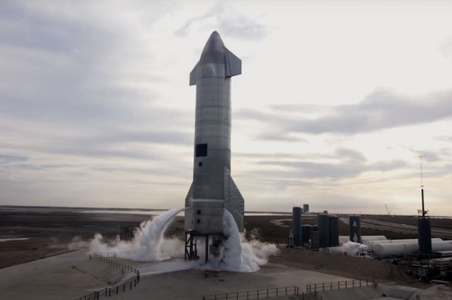 Самая большая и мощная ракета в мире – Super Heavy с прототипом корабля Starship. 120-метровое творение Илона Маска способно и Марс колонизировать.
