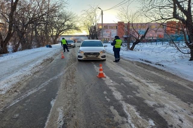 7-летнюю девочку сбил Hyundai Solaris в Екатеринбурге