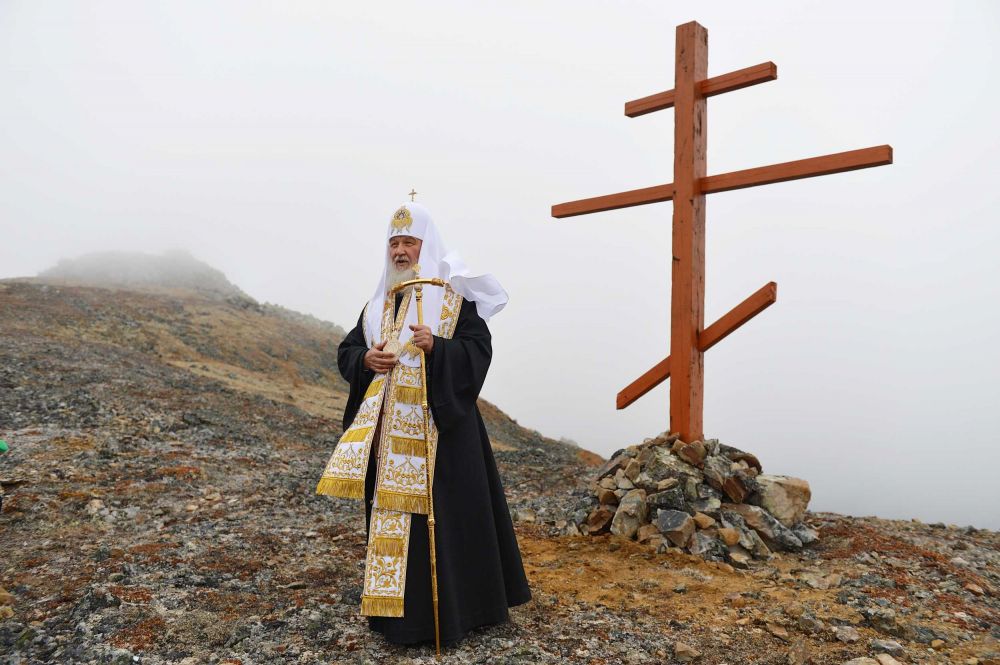 Патриарший визит в Анадырскую епархию. Посещение острова Ратманова, 2016 год
