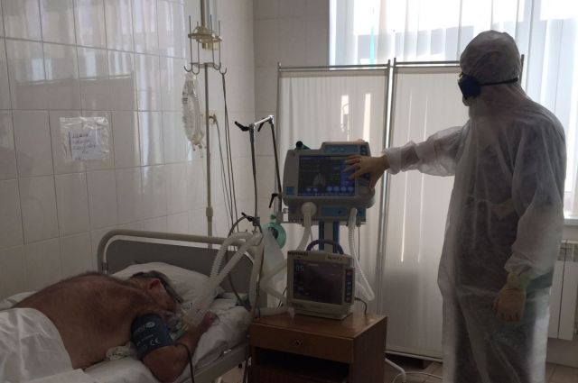 За минувшие сутки в Омской области коронавирусом заболели 592 человека