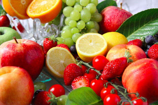 В Омскую область хотели завести более 320 тонн заражённых фруктов и овощей