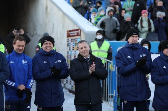 Михаил Евраев обсудил вопрос создания футбольного центра в Ярославле