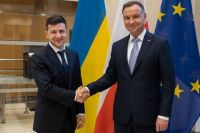 Зеленский провел телефонный разговор с президентом Польши Дудой