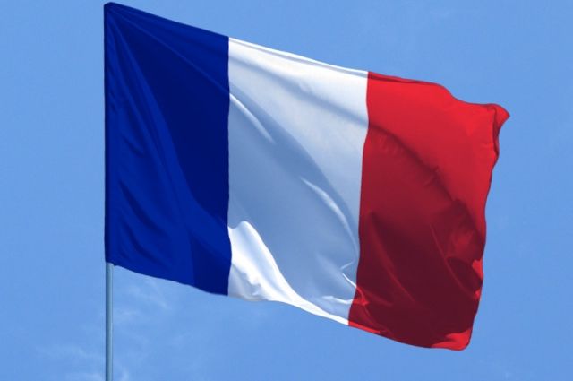 Во Франции ввели новые антикоронавирусные ограничения 
