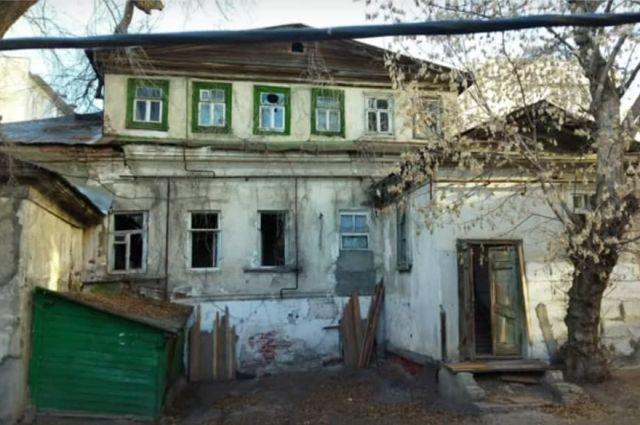 В центре Саратова вандалы разграбили исторический особняк