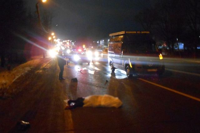 В Юрьевце на М-7 водитель микроавтобуса насмерть сбил 83-летнюю бабушку