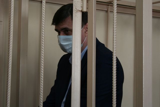 На бывшего вице-мэра Олега Извекова завели уголовное дело о даче взятки