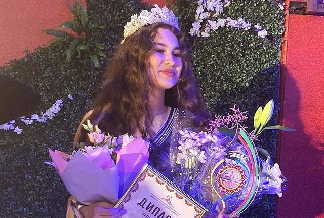 Этнокрасавицей года на Камчатке стала 17-летняя чукчанка Дарина Никитина