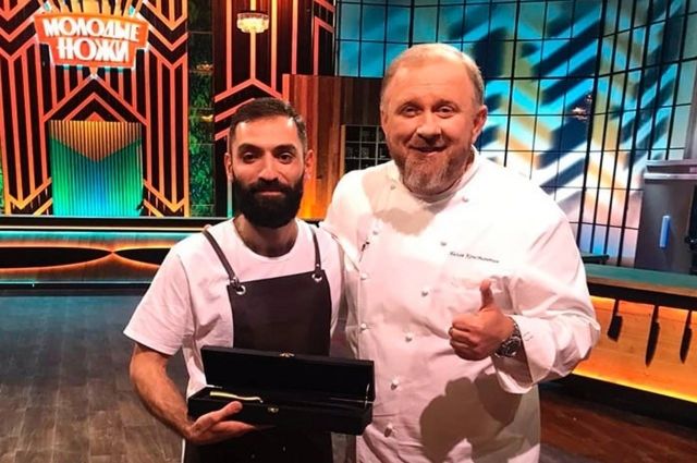Свердловчанин стал победителем кулинарного шоу Ивлева «Молодые ножи»