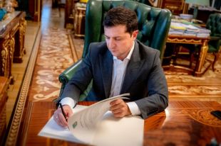Зеленский уволил начальника контрразведки СБУ — Александра Руснака