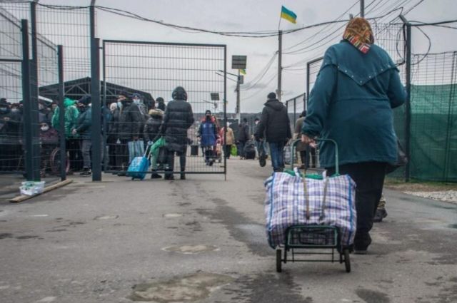 Обстрелы у Станицы Луганской: как обстоит ситуация с пропуском на КПВВ