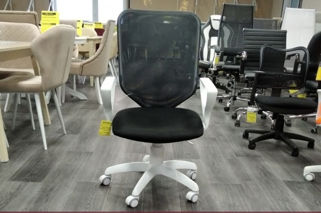 «Правильная мебель» подарит хантымансийцам офисное кресло