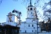 Спасская церковь - одно из первых каменных зданий города и единственное сооружение Иркутского острога, которое дошло до наших дней. Была заложена в 1706 году, завершилось строительство в 1760-х. Это единственный в Сибири православный храм, на фасаде которого сохранились оригинальные фрески XIX века.