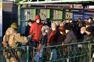 Пограничники объяснили, можно ли пересечь КПВВ с «паспортами» ОРДЛО