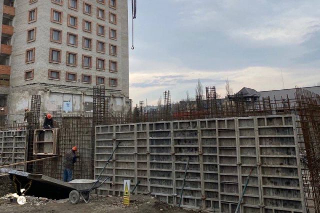 Продолжается строительство новой поликлиники в Майкопе