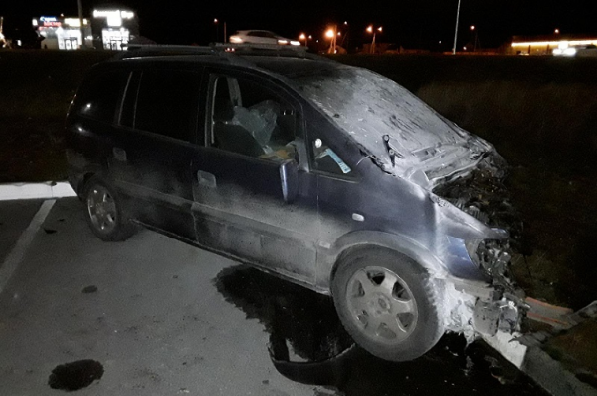 Под Белгородом пенсионерка на Renault влетела в минивэн | АиФ Белгород