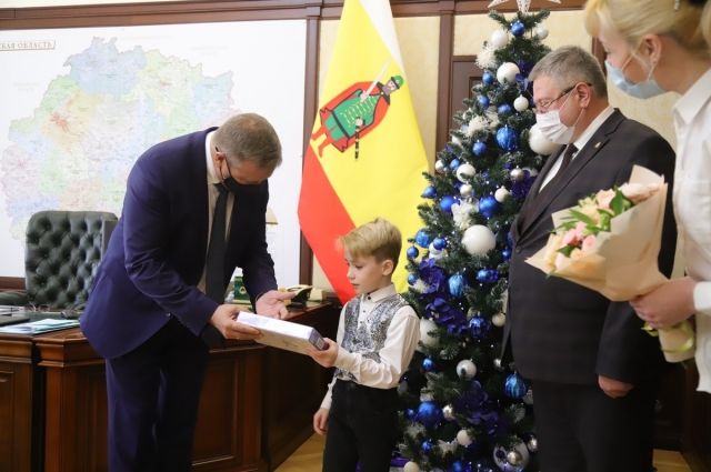 Восьмилетний рязанец получил в подарок планшет от Владимира Путина
