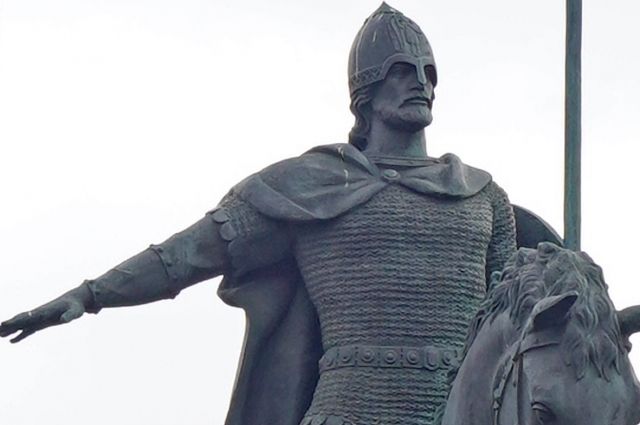 Многие скульпторы посвятили всю свою жизнь созданию образа великого русского полководца и святого.