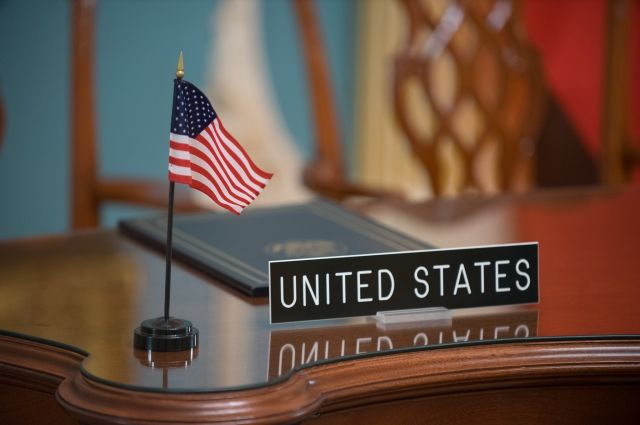 Посол США заявил, что ведется работа, чтобы россияне вновь получали визы