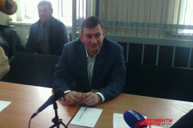 Суд отказал семье экс-мэра Оренбурга Евгения Арапова в снятии ареста с имущества.