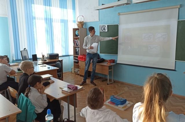 Региональный оператор проводит уроки экологии в оренбургских школах. 