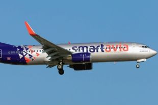 Суд заочно арестовал 13 самолетов российской «Смартавиа» за полеты в Крым