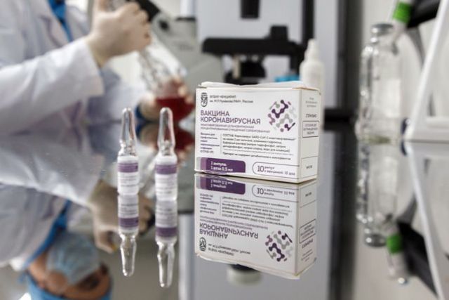 Чувашия получила новые партии вакцин «ЭпиВакКорона» и «КовиВак»