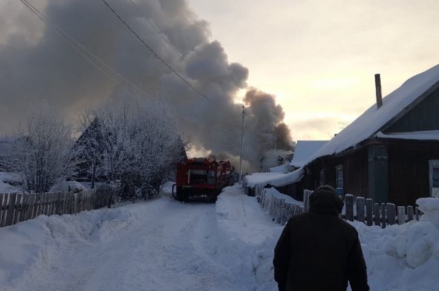 В Пермском крае произошёл крупный пожар в частном секторе