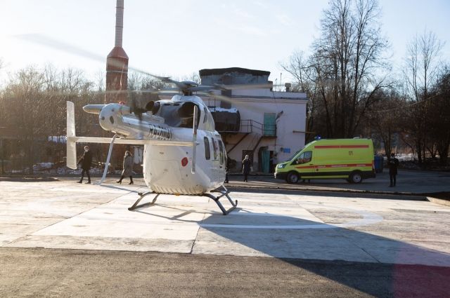 Санитарный вертолет в Чувашии мужчин перевозит чаще, чем женщин