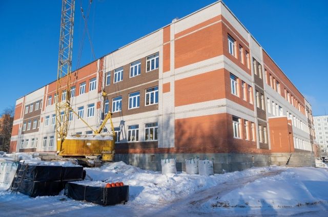 Строительство школы на улице Юбилейной в Пскове завершено более чем на 30%
