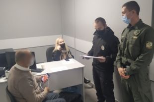 В Одесском аэропорту задержали иностранца разыскиваемого Интерполом
