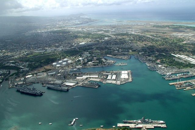 Пёрл-Харбор — Хикэм — объединённая база Вооружённых сил США, расположенная в штате Гавайи, недалеко от Гонолулу.