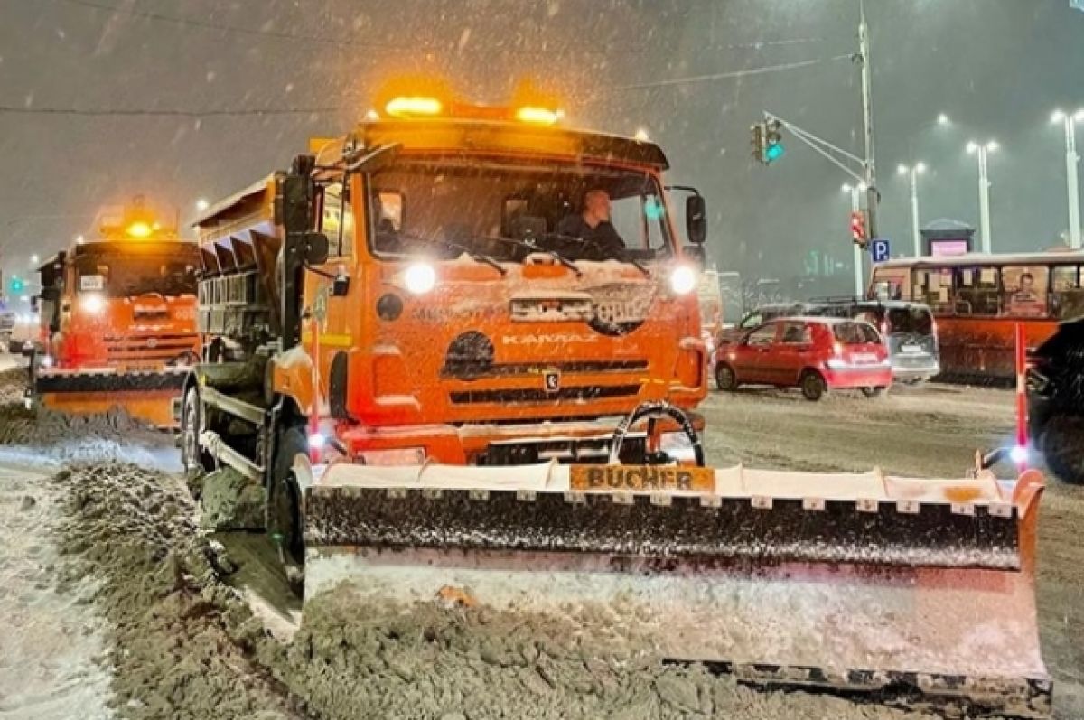 В Нижнем Новгороде за минувшие сутки выпало 50% от месячной нормы снега |  АиФ Нижний Новгород