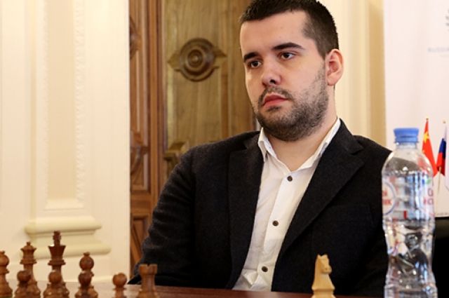Непомнящий вновь сыграл вничью с Карлсеном в матче за шахматную корону