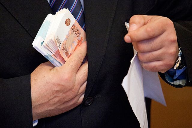 Экс-начальник автоинспекции Новоселицкого округа заплатит штраф за взятку