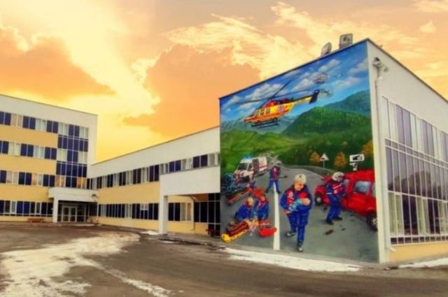 Граффити о врачах Свердловской медицины катастроф появилось в Екатеринбурге