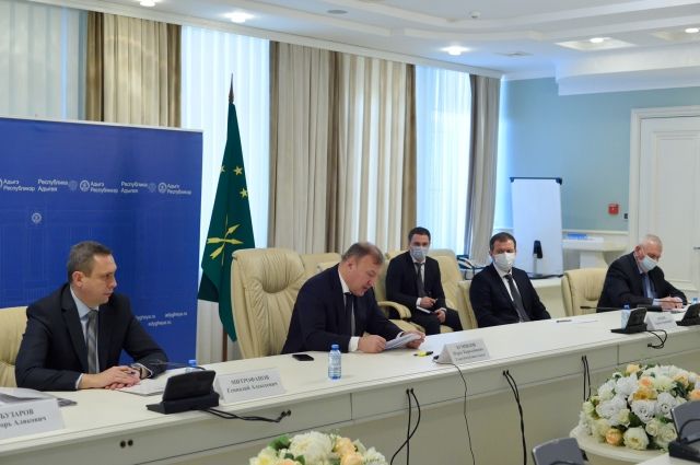 Глава Адыгеи принял участие в приёме граждан полпреда президента РФ в ЮФ
