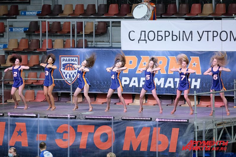 Баскетбольный матч Парма-Париматч - Локомотив-Кубань в Перми.