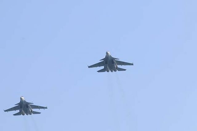 Истребители Су-30СМ поднялись в воздух в Ростовской области