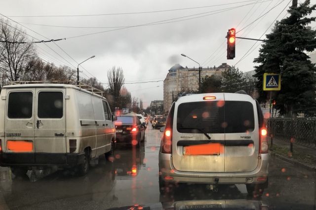 В среду утром в Симферополе зафиксированы сильные автомобильные заторы
