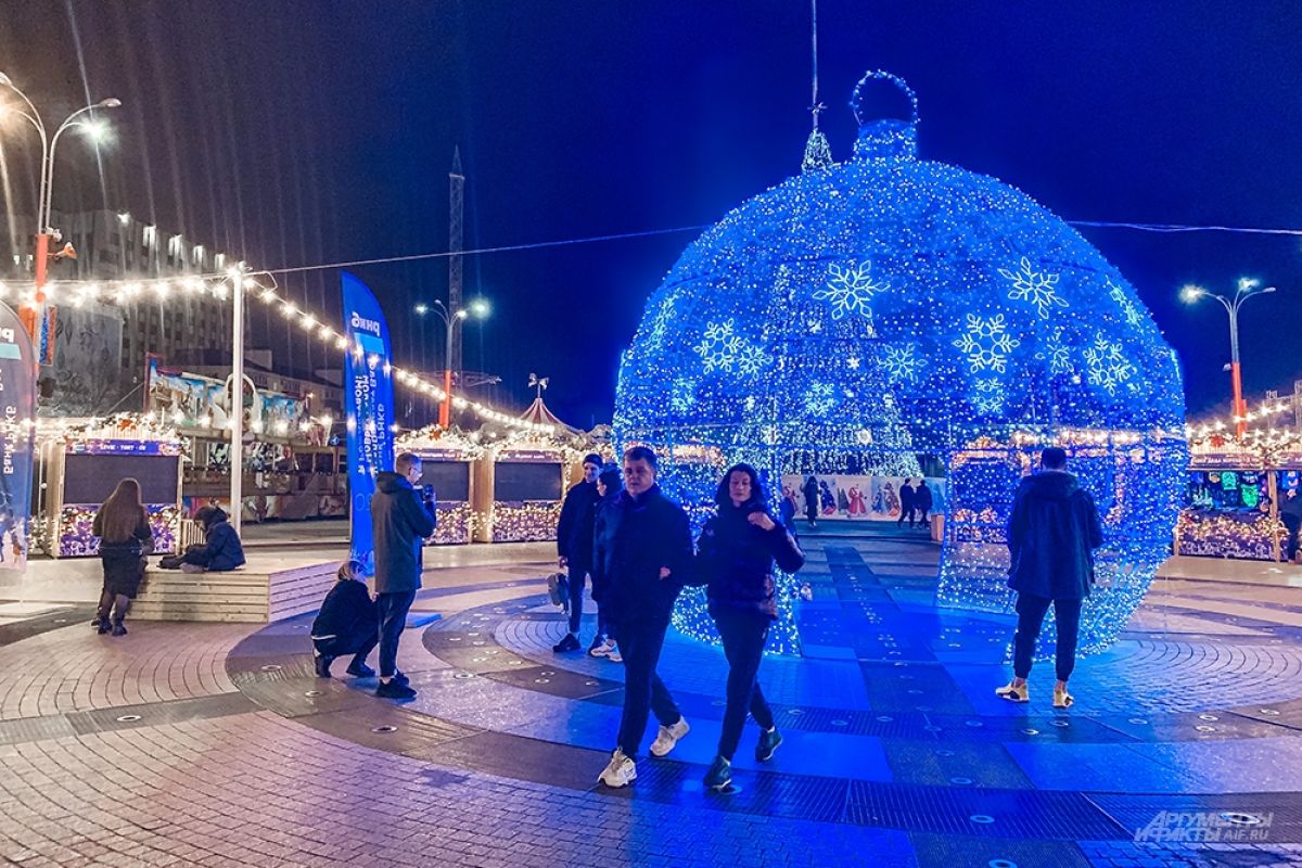 Новогодние праздники в краснодаре. Новый год в Краснодаре фото. Новогодние гулянья Краснодар. Краснодар новый год празднование. Краснодар в новогодние праздники.