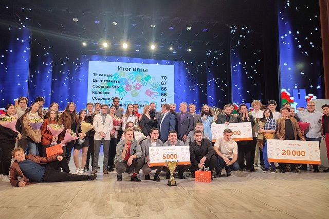 Чемпионами лиги КВН «Кавказ» в 2021 году стали «Те самые» из СтГАУ