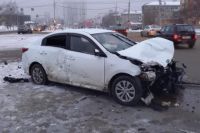 Водитель Kia, его 36-летний пассажир, а также водитель второго автомобиля и его 53-летняя пассажирка получили травмы.