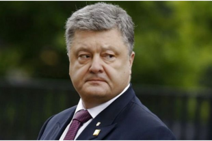 Порошенко проигнорировал следователей, пытавшихся вручить повестку.