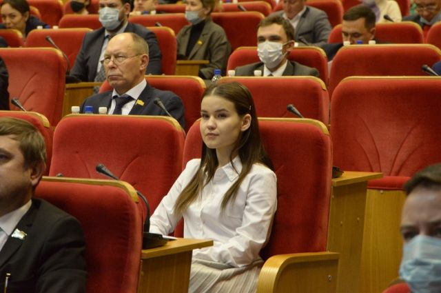 СМИ: 21-летняя Ксения Семенова возглавила партию «Новые люди» в Чувашии